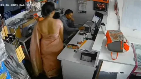 Indian Shop Manager Affair Multipule wife cctv cam